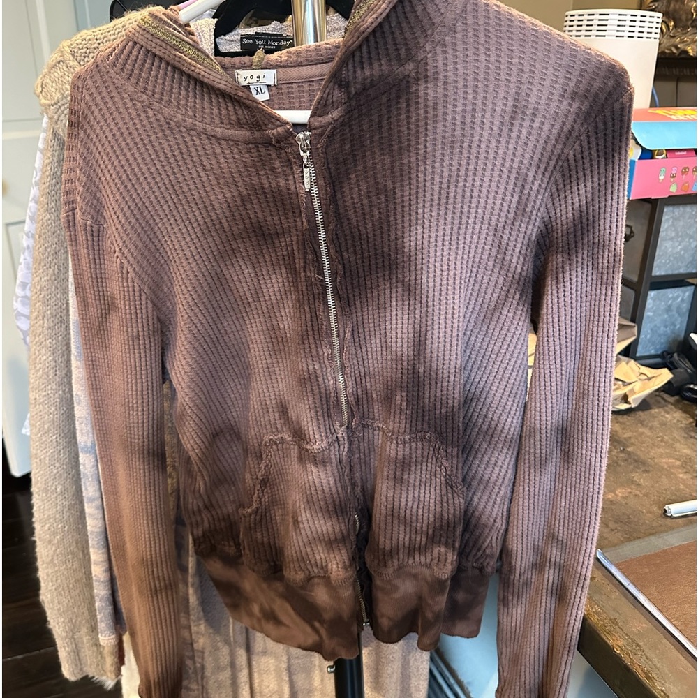 Yogi tie dye zip up